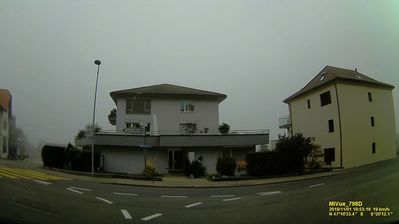 CH: Gemeinde Muri. Kanton Aargau. Fahrt durch den Ort. November 2019