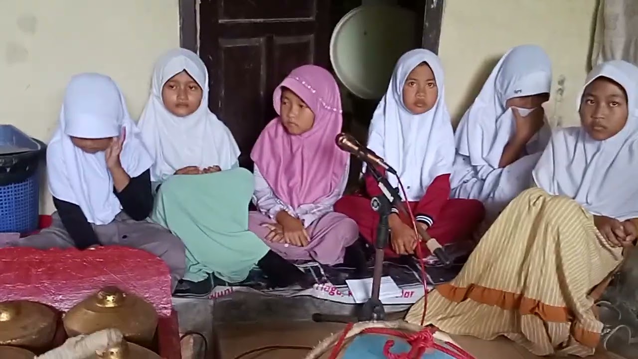 SDN 1 Tlaga Latihan Gending Manyar Sewu Banyumasan