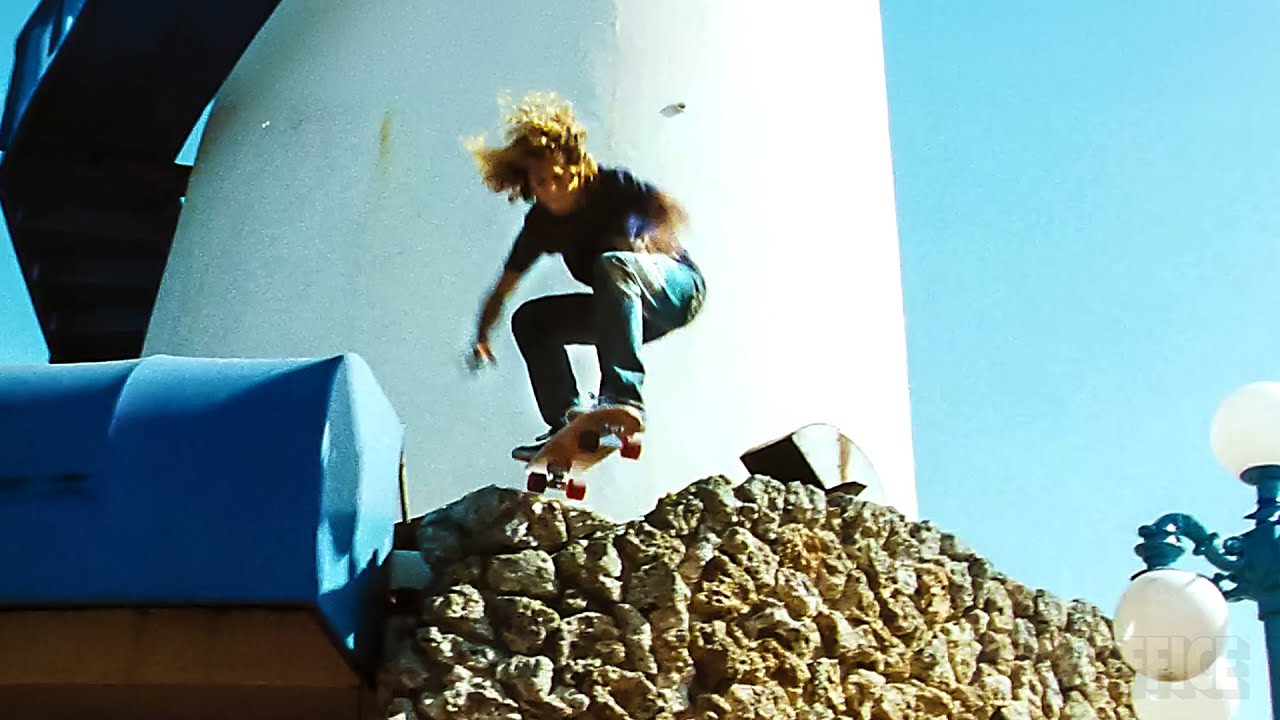 Tony Alva jumps from a Lightouse | Lords of Dogtown | CLIP