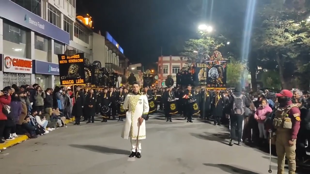 Desfile del colegio Ignacio León ORURO BOLIVIA 🇧🇴