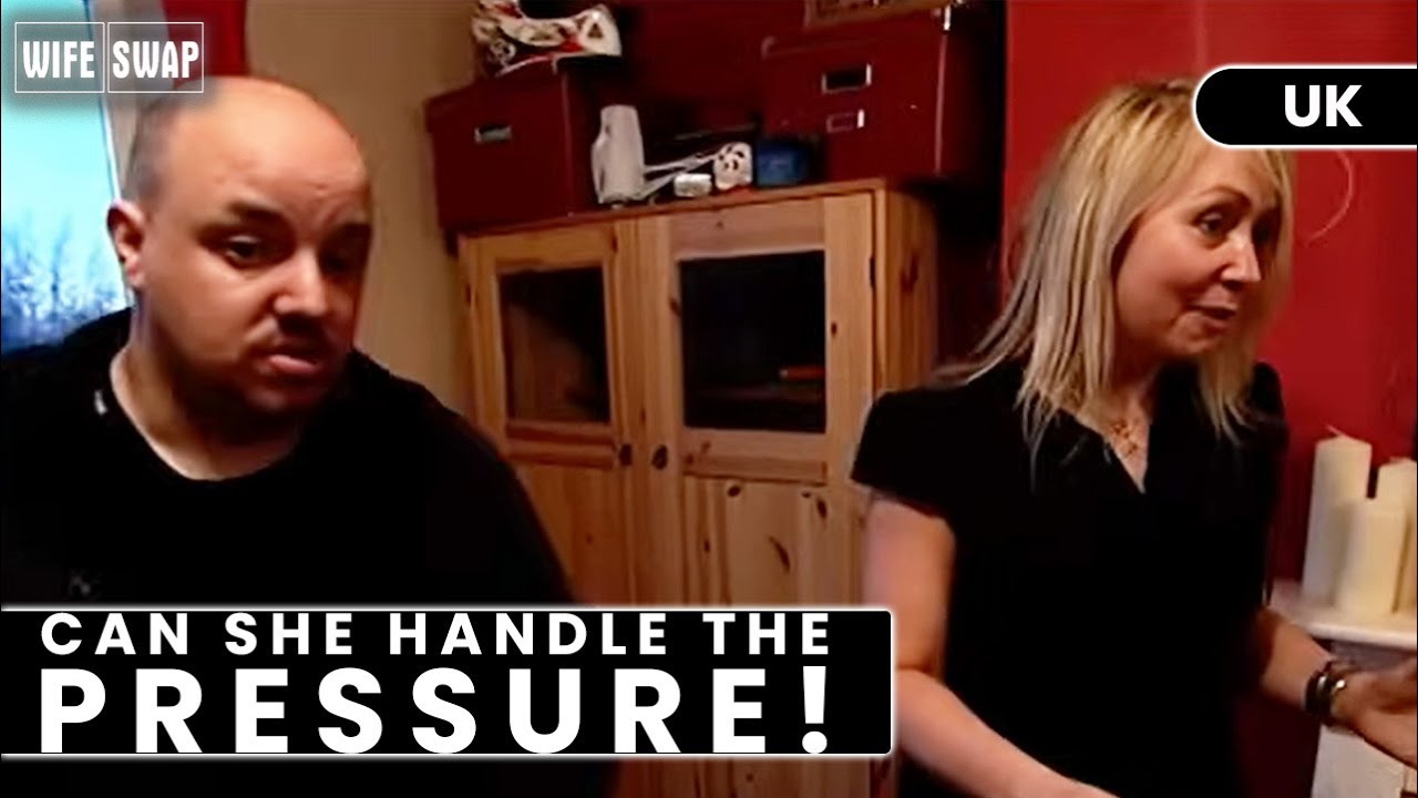 Chesterfield Chaos vs Studley Sweetness | S09 E08 | Wife Swap UK