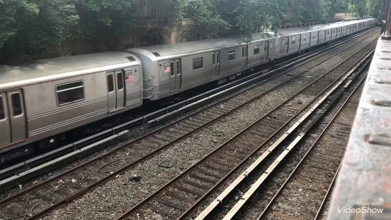 Q train action at Cortelyou Road