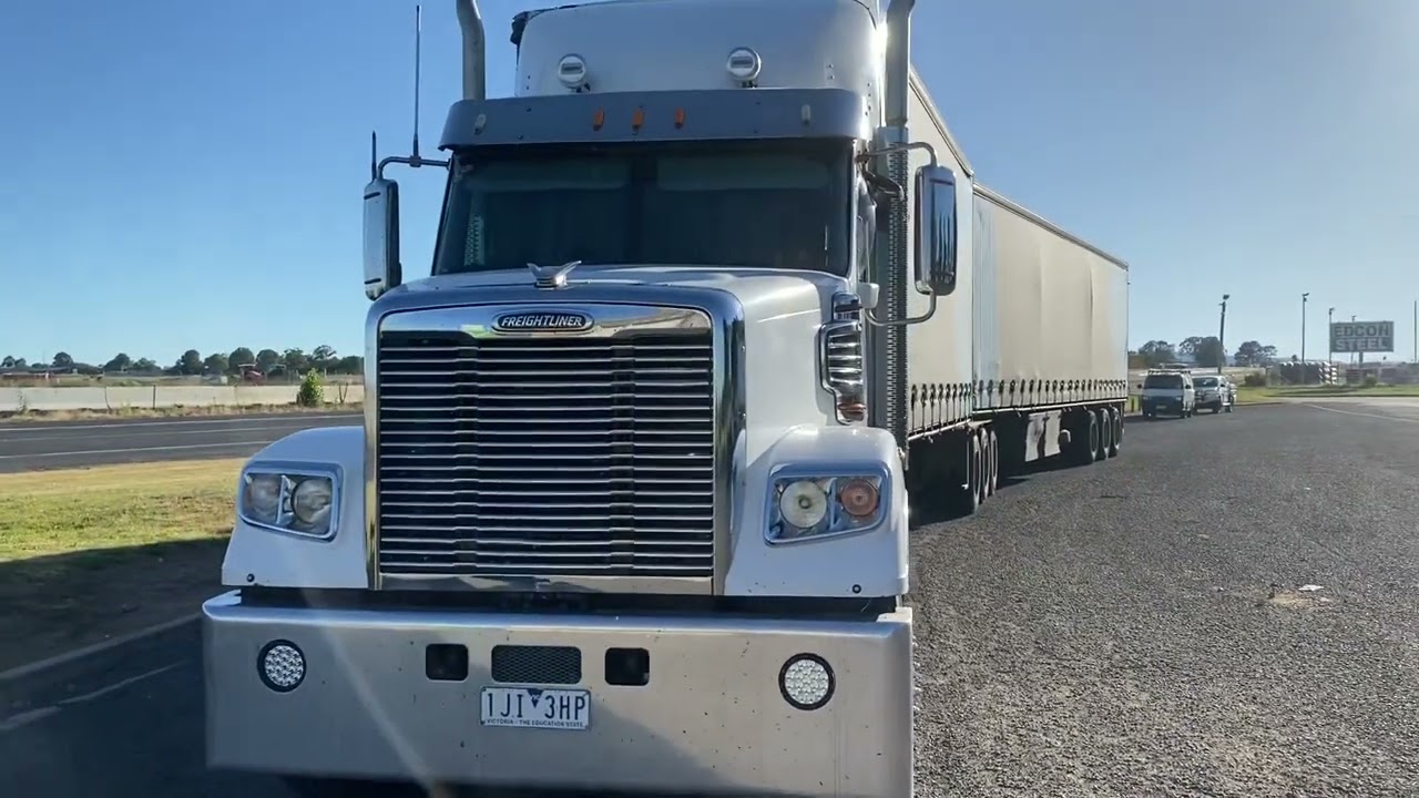 Freightliner, O&rsquo;Brien Transport.