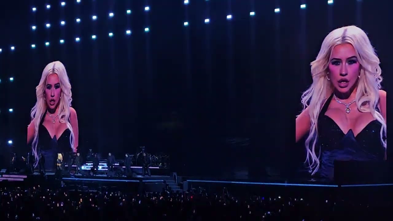Christina Aguilera  performing her hits  @ Gala Des Pièces Jaunes 2026 🔥 ||  22.01.26  Paris