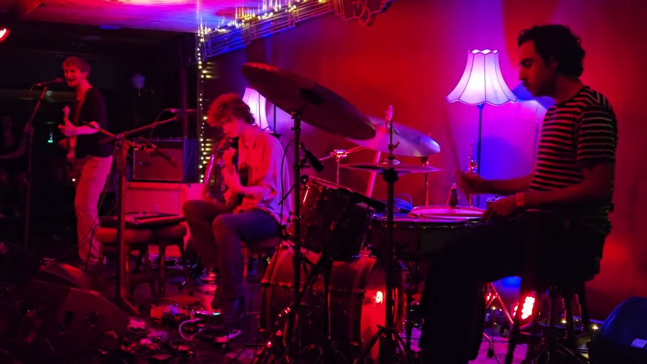 Dove Ellis, Bello Bar Dublin August 2025