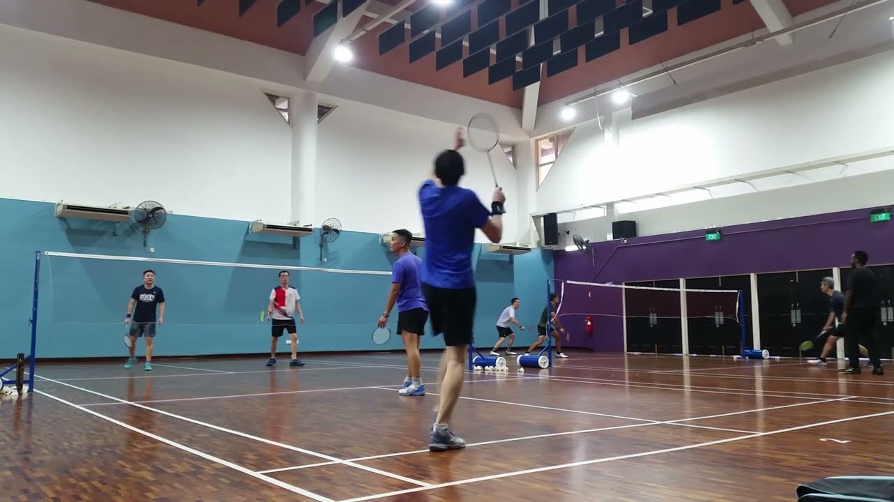 LB Game-對面兩個Smurf cosplayers still can’t proper backhand clear after 10 years,I arm chio 到 bth😂