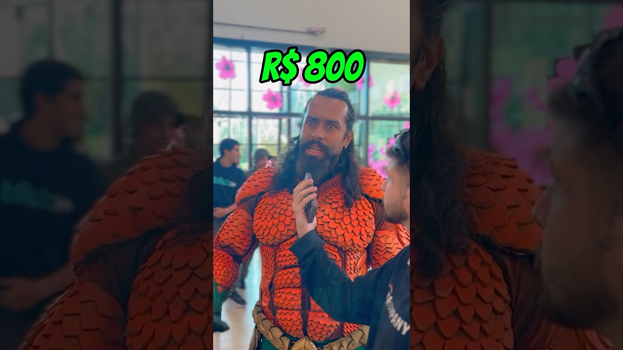 Qual a NOTA desses COSPLAYS? 🦸🏻&zwj;♂️ #viral #cosplay #geek #entrevista #dinheiro