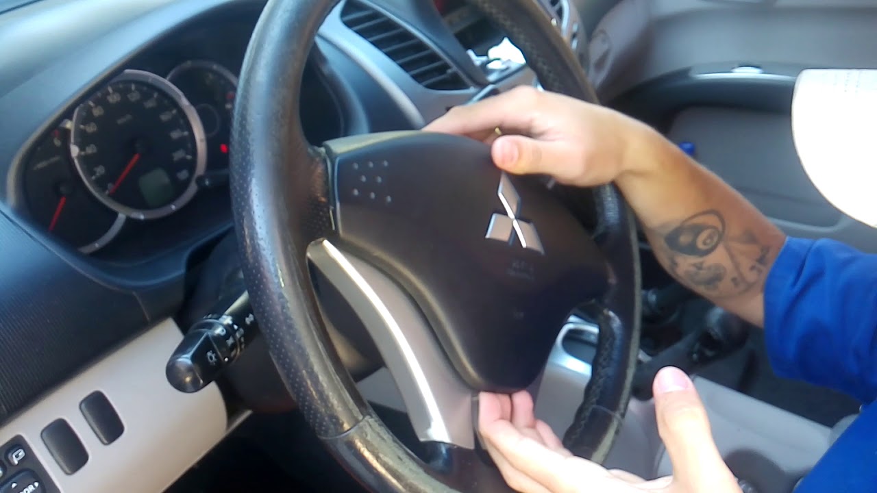 Retirando Volante Mitsubishi L200 Triton