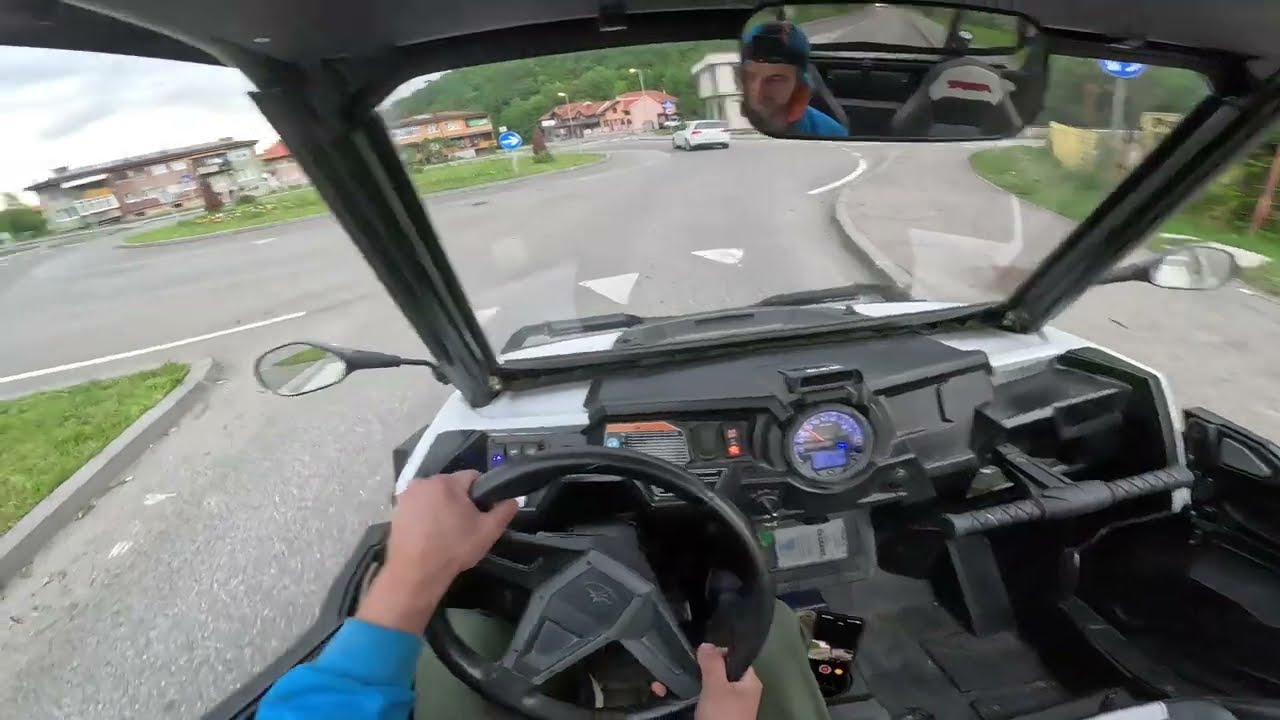 🚀 Urban Ride in a Polaris RZR 1000 XP &ndash; First-Person POV! 🏙️