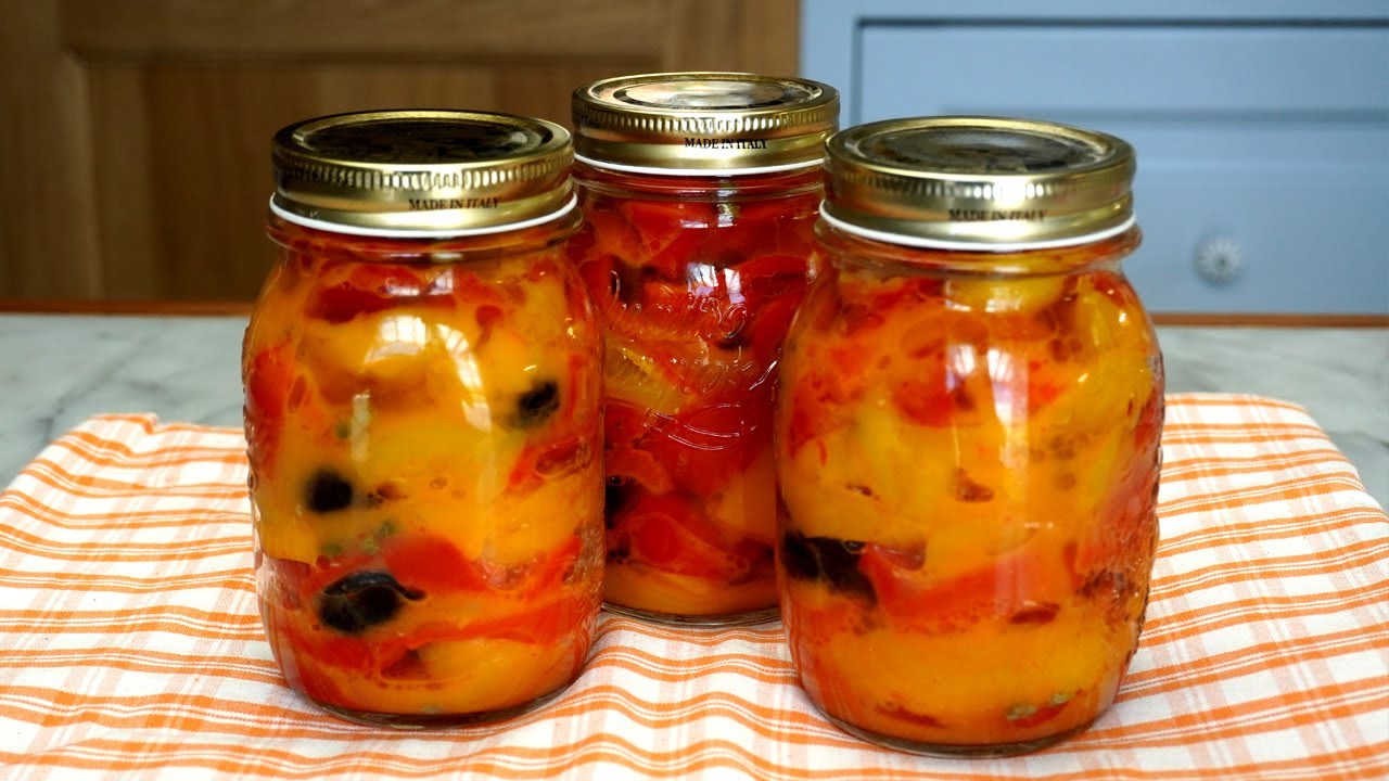 Conserva di Peperoni Un Contorno Sempre Pronto - Preserves of Peppers A Always Ready Side Dish