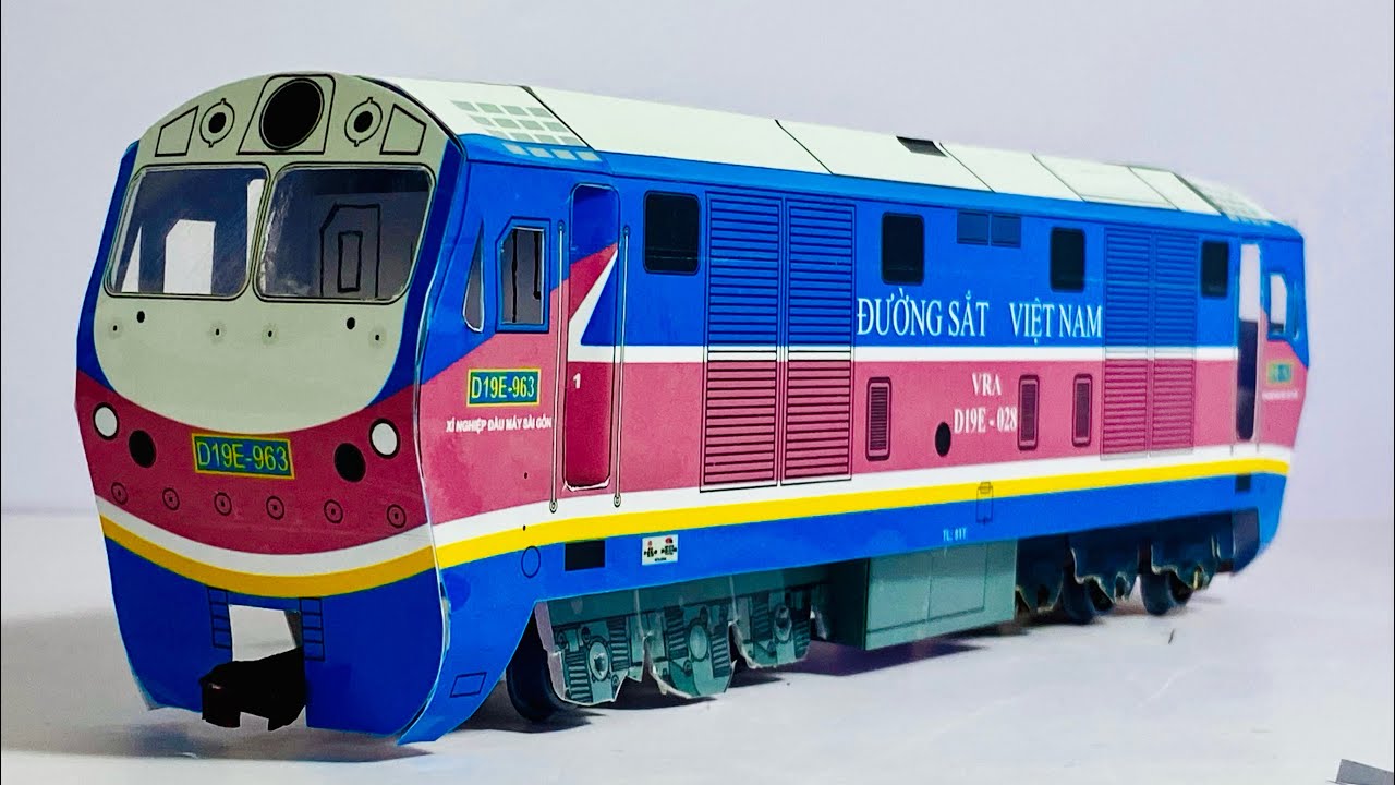 EP 2:HOW TO MAKE A TRAIN LOCOMOTIVE !Tôi đã làm 1 chiếc đầu máy tàu hoả D19E màu tím bằng giấy!
