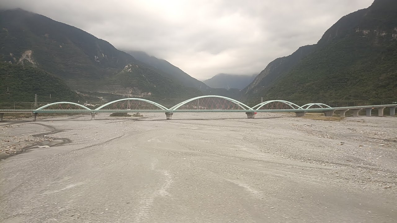 區間車4161次花蓮-和平 路程窗景