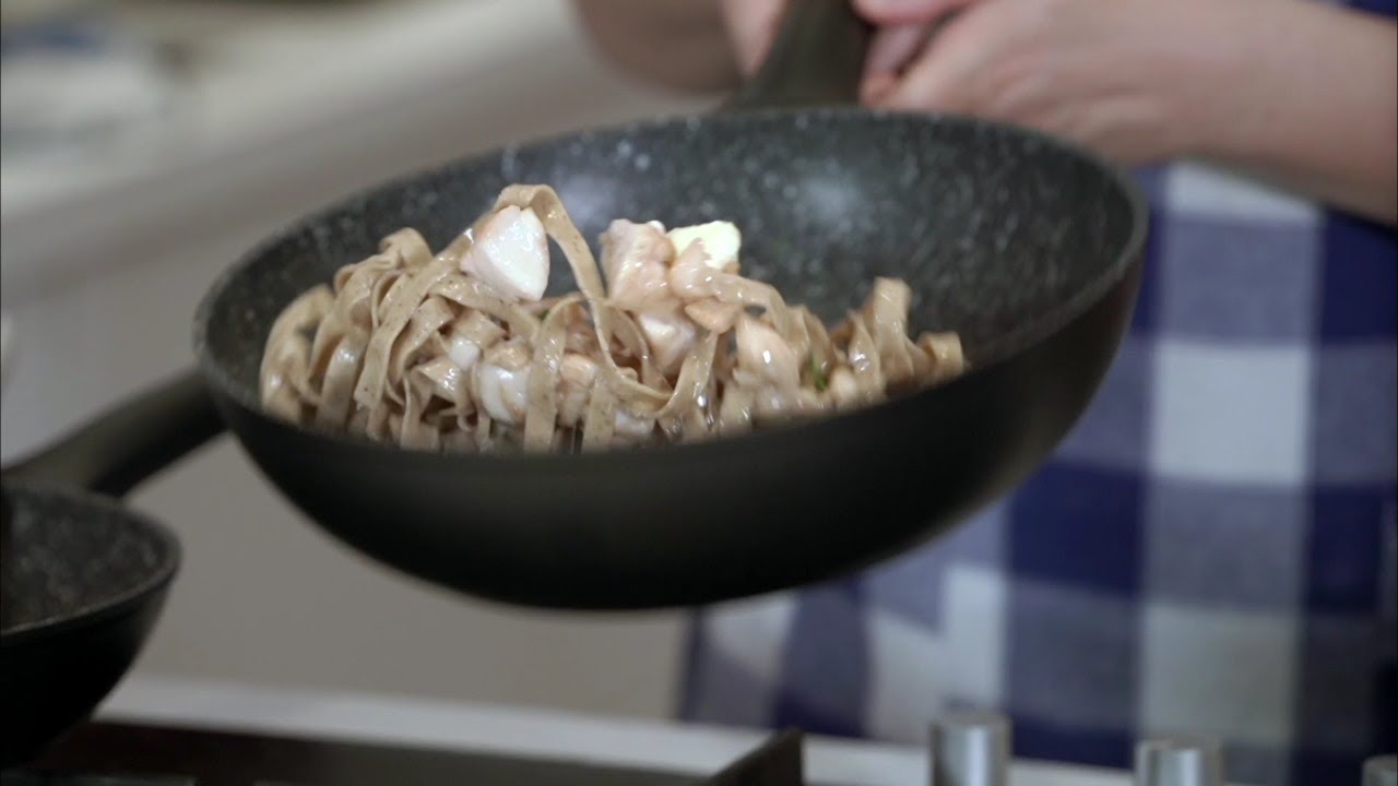 Cucina by Pedrini - Tagliatelle al caffè con burrata e capesante