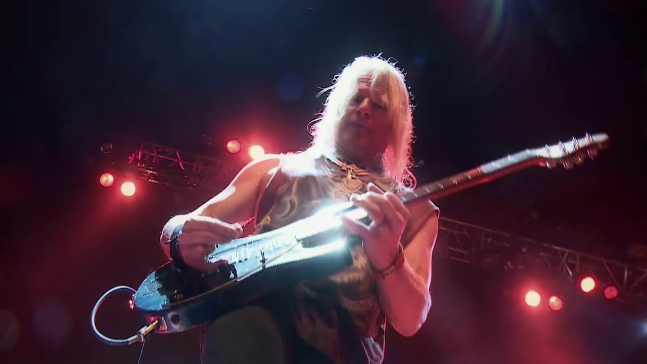 Flying Colors - Mask Machine (Live at the Z7) 4K