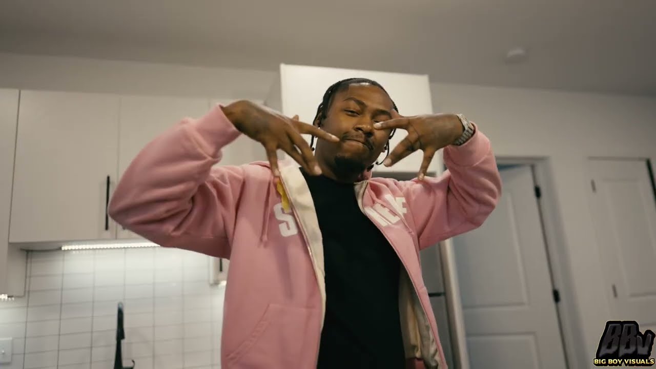 Vonnieb - STAND OUT (OFFICIAL MUSIC VIDEO)
