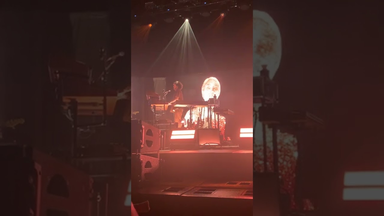 Vibin’ Out with (((O))) FKJ Live in San Francisco 10/6/22
