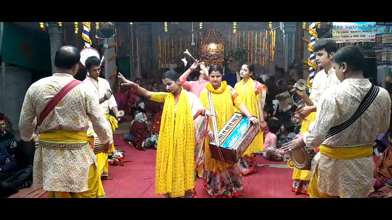শান্তি মাতা সম্প্রদায়  গোপালগঞ্জ নাম কীর্তন শ্রবণ করেন 