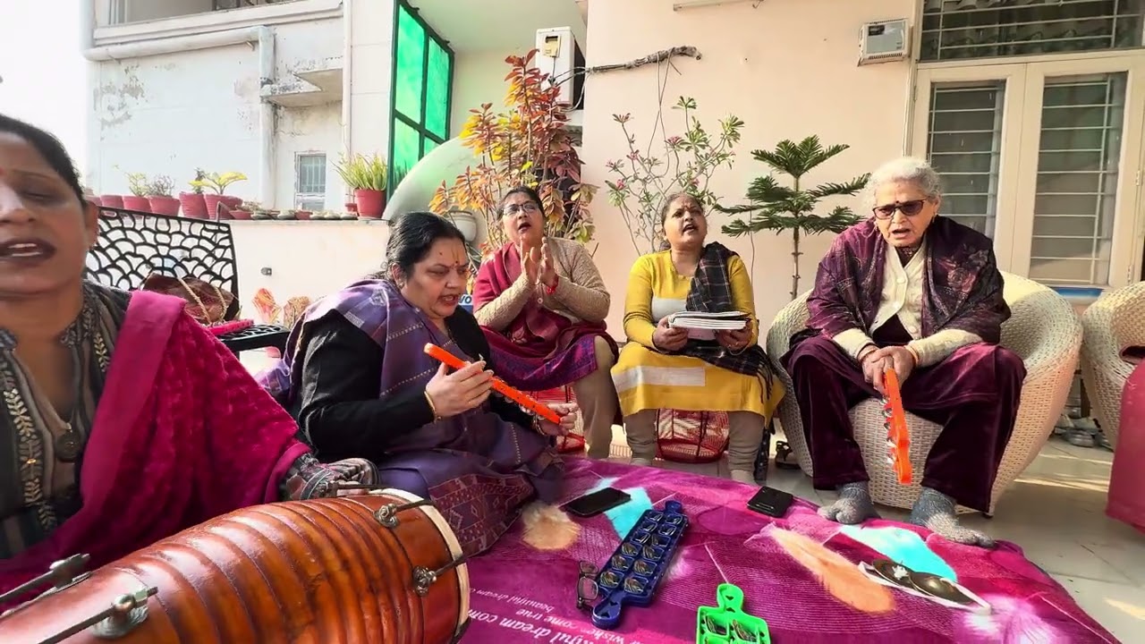 Bahot hi anndmay bhjan by vinita ji #shyam #yashomatimaiyasebolenandlala #songlive #love #live 🌹💐🌹