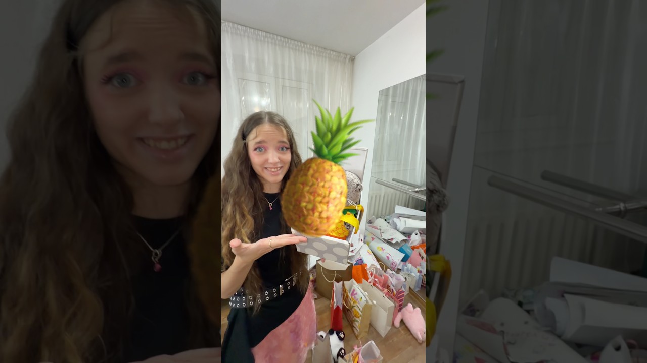ЭТО ЧТО ЗА ПОДАРОК?!😱КВИНКА ОТКРЫВАЕТ ПОДАРКИ С КОНЦЕРТА В АСТАНЕ🥰#роблокс #игры #смешное #квинка