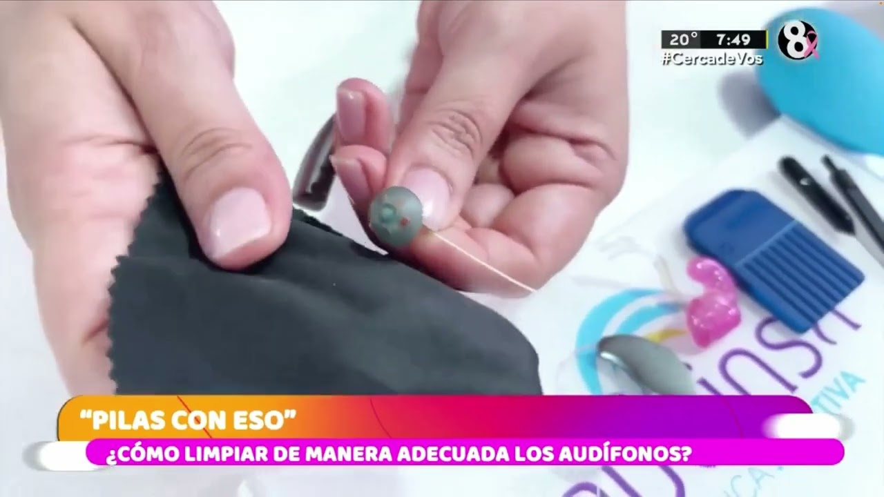 Cómo se limpian los audífonos BTE | Clínica Auditiva Audinsa CR