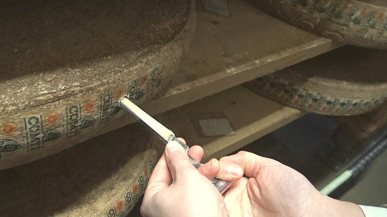 Ep. 4/4 | Maison Mons: I formaggi stagionati nel Tunnel de la Collonge (Parte 2)