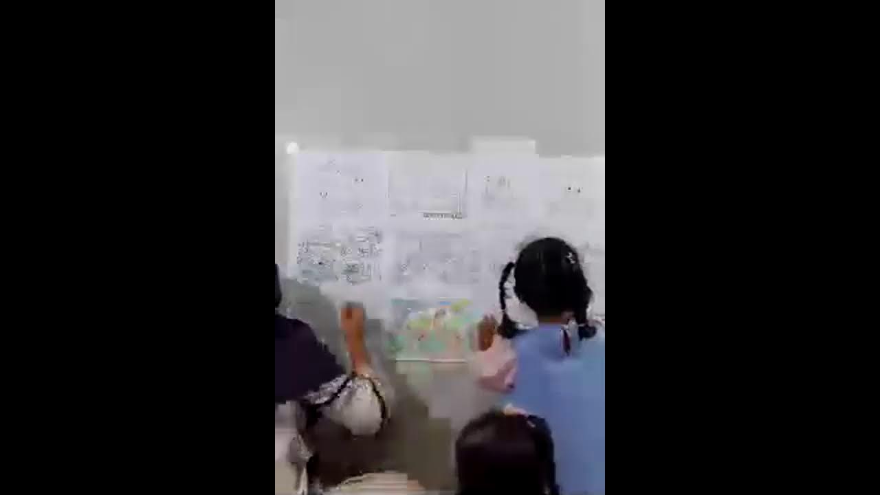 Bermain Sambil Mewarnai