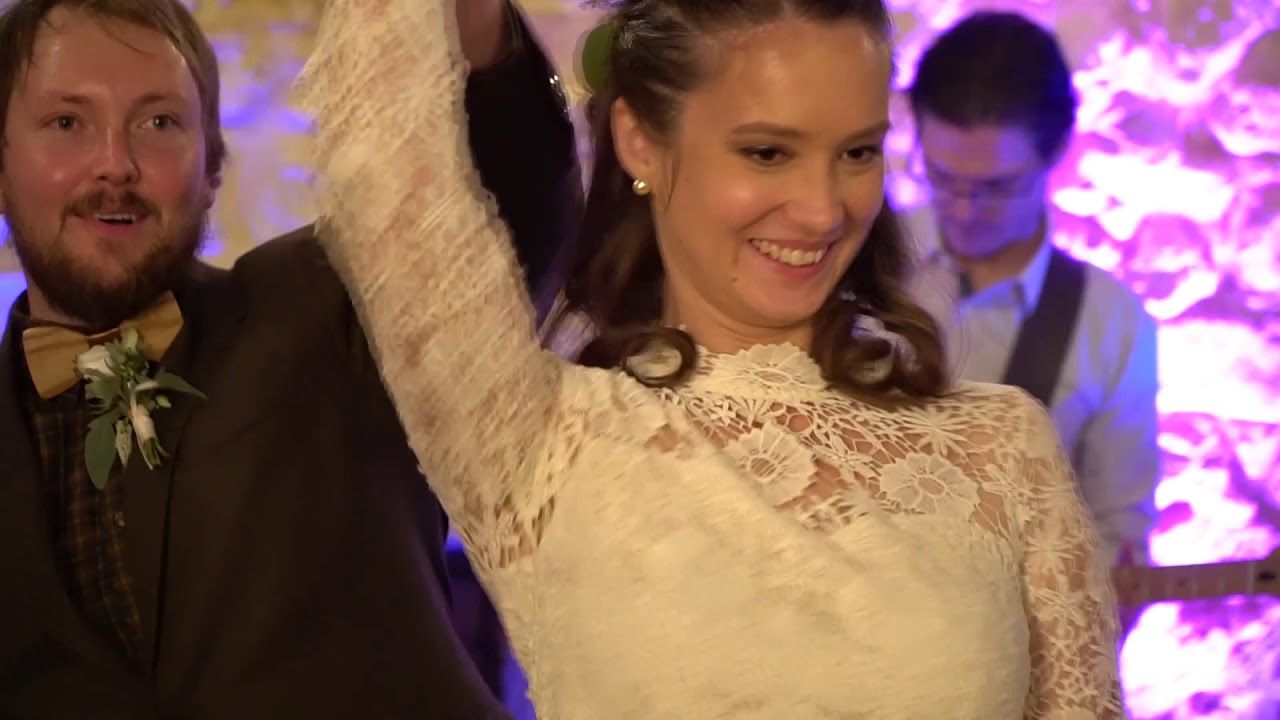 Orsolya és Tamás  Buli Klip