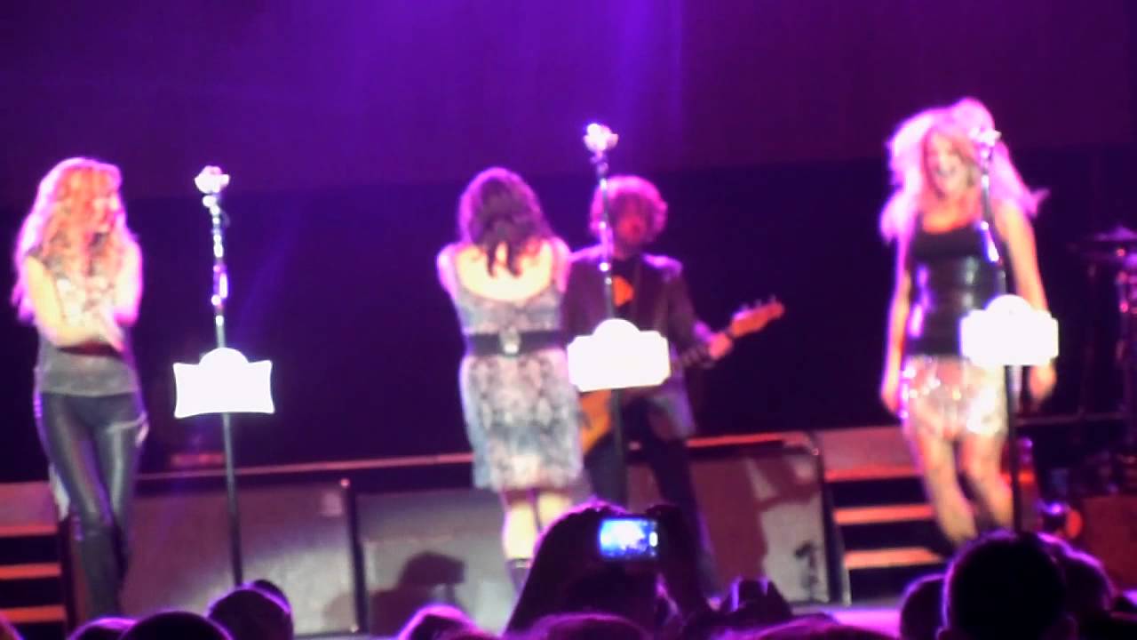 The Pistol Annies cover Loretta Lynn's 