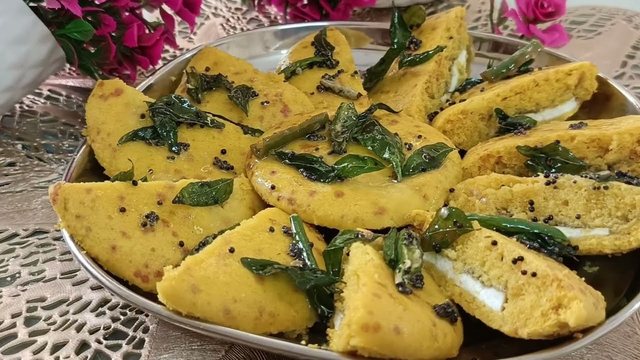 पनीर स्टफ्ड ढोकला  हेल्दी और टेस्टी रेसिपी | Gujrati paneer stuffed Dhokla
