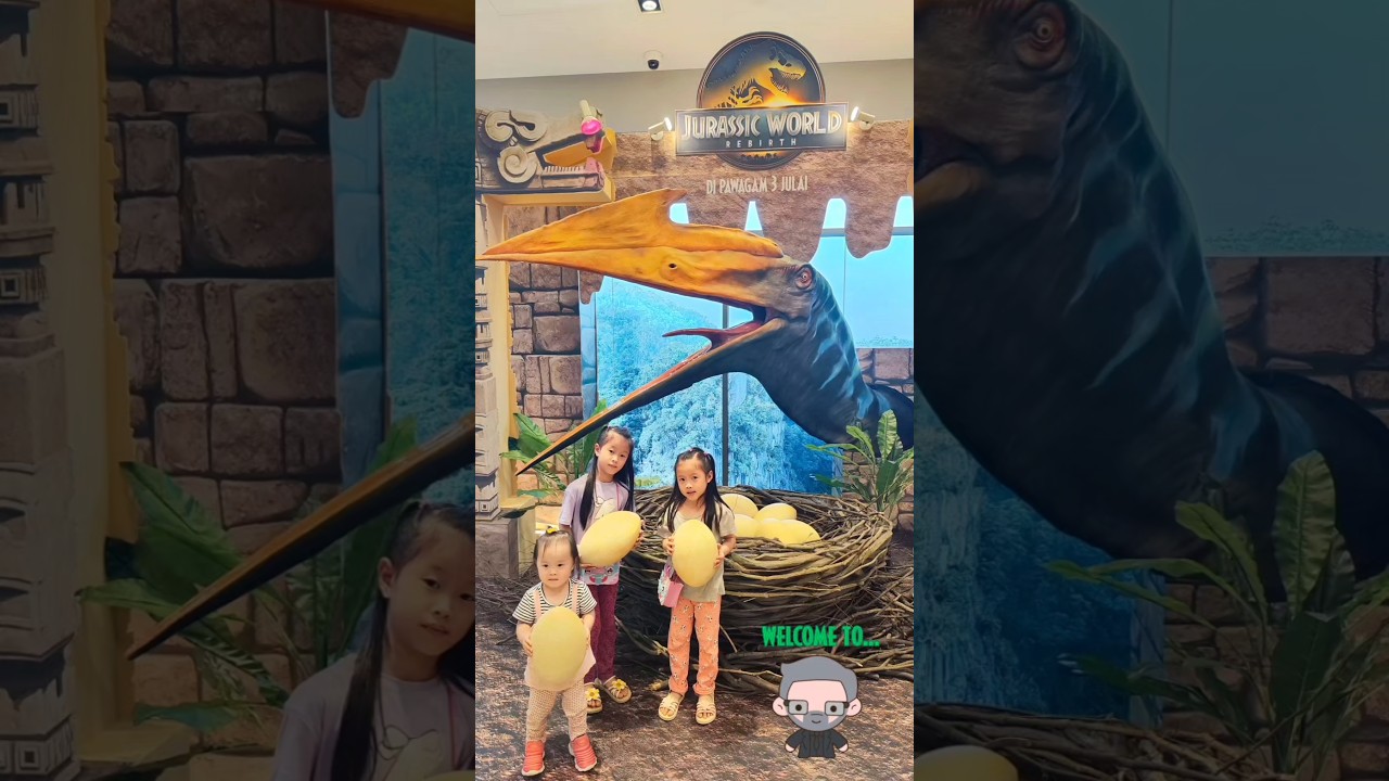 We had a blast completing missions and making dinosaur fossil at #gamuda Jurassic World! #TheCays