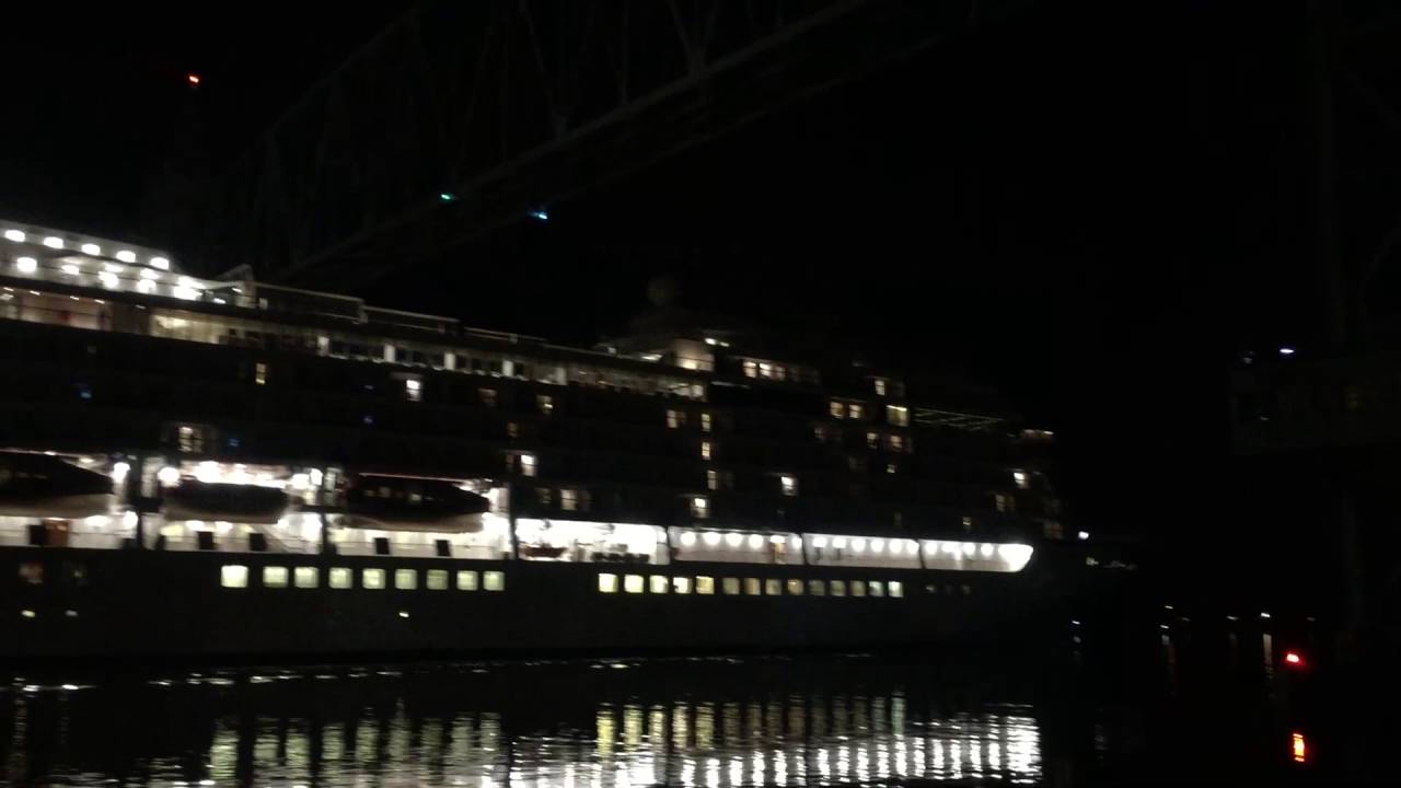 Viking Star cruise ship - something on top hits the train bridge