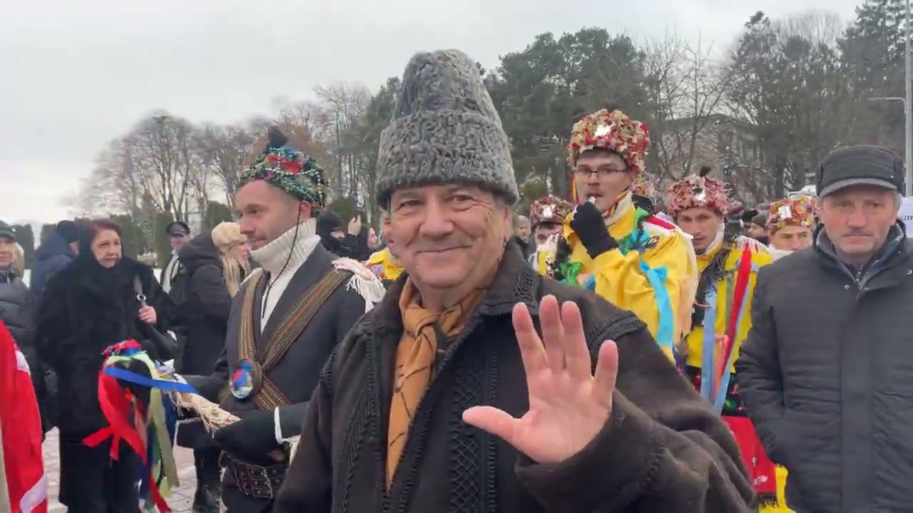 Parada obiceiuri populare de iarnă Suceava Bucovina 2025 Romania 