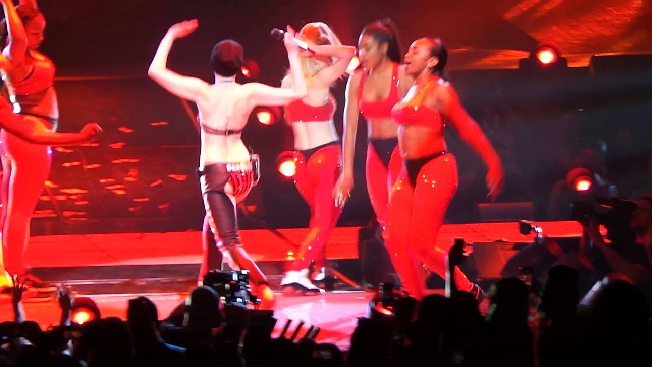 Miley Cyrus 23 live 3/16/14 in Houston