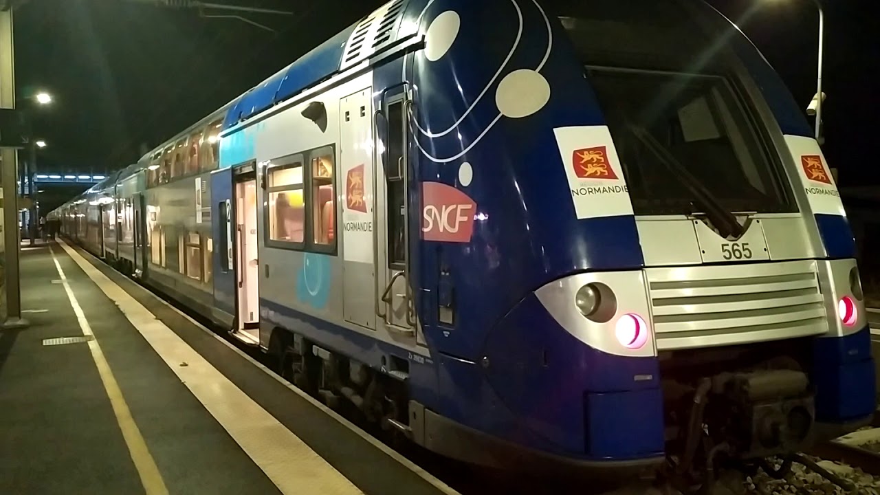 Sonnerie des portes 🛎 et départ d'un Z26500 TER 2NNG à Gaillon-Aubevoye