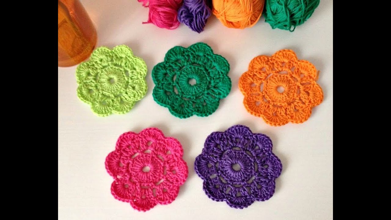Cómo hacer un posavasos con la Flor Maybelle a crochet-La Magia del Crochet-