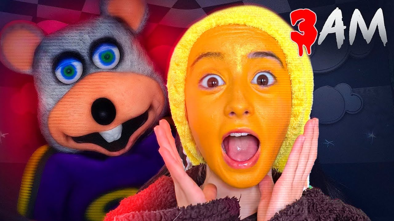 TEM ALGO de MUITO ERRADO nessa PIZZARIA! CHUCK E. CHEESE SCARY ROBLOX às ЗАМ‼️ Babá Também Joga