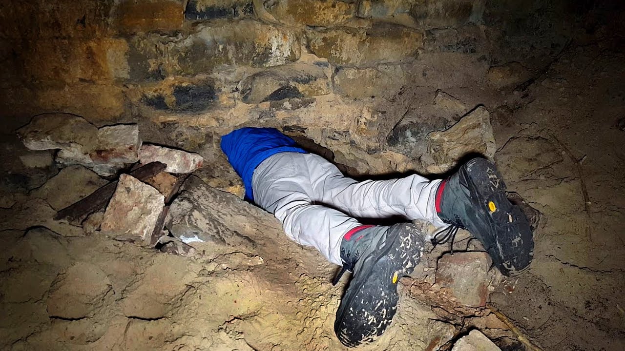 2.Teil - 500 Jahre alten Geheimgang entdeckt | Exploring lost places