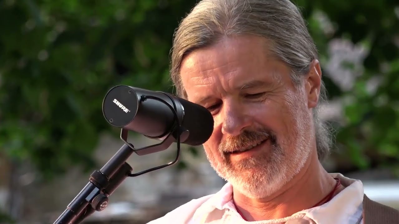 Janko Svetlan Majerčík - Najlepšia pieseň ( 432 Hz naŽIVO)