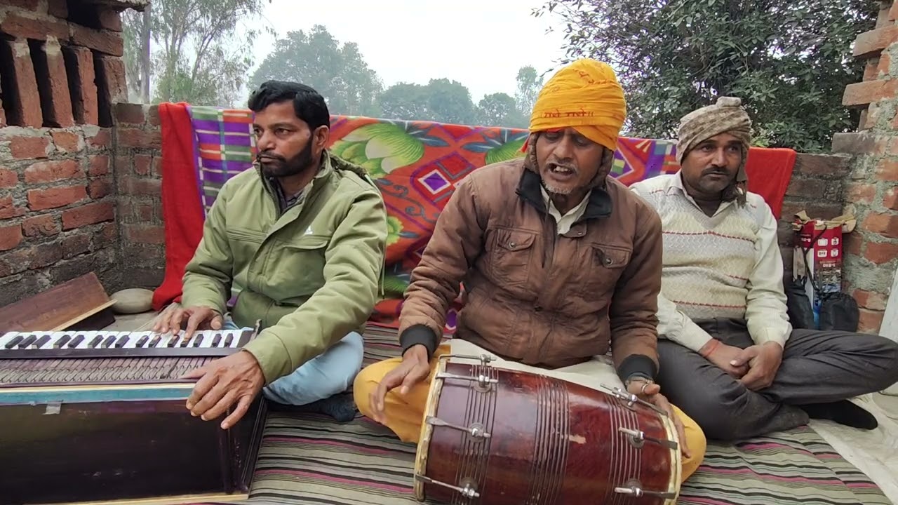 Sharan mein sadasyon ki aaye hue hain karo najar achcha satae hue hain 