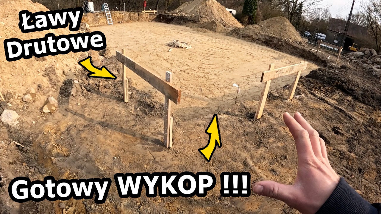 Nawozimy Piasek pod Fundamenty Domu !!! - Ławy Drutowe i Sprzątanie Korzeni *Dziennik Budowy #1149