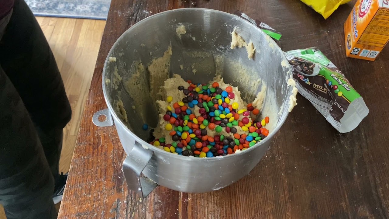 M&M Chocolate Cookies