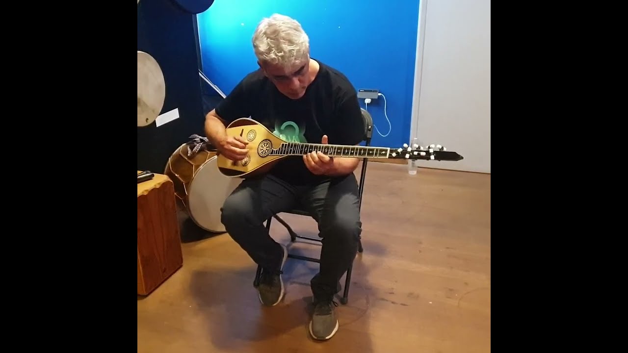The replica of Tamboura Bouzouki of Iovan Tsaous Handmade by Andreas Dellios (Dimitris Mistakidis)