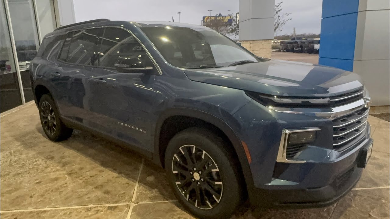 2026 Chevrolet Traverse LT FWD Interior and Exterior Quick Look #chevrolet #chevrolettraverse 