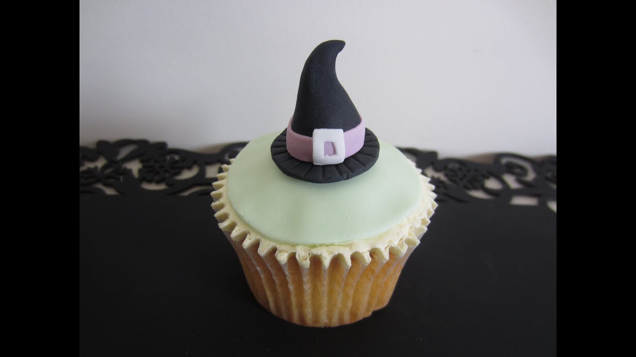 How to Make Halloween Cupcakes - Witches Hat Topper