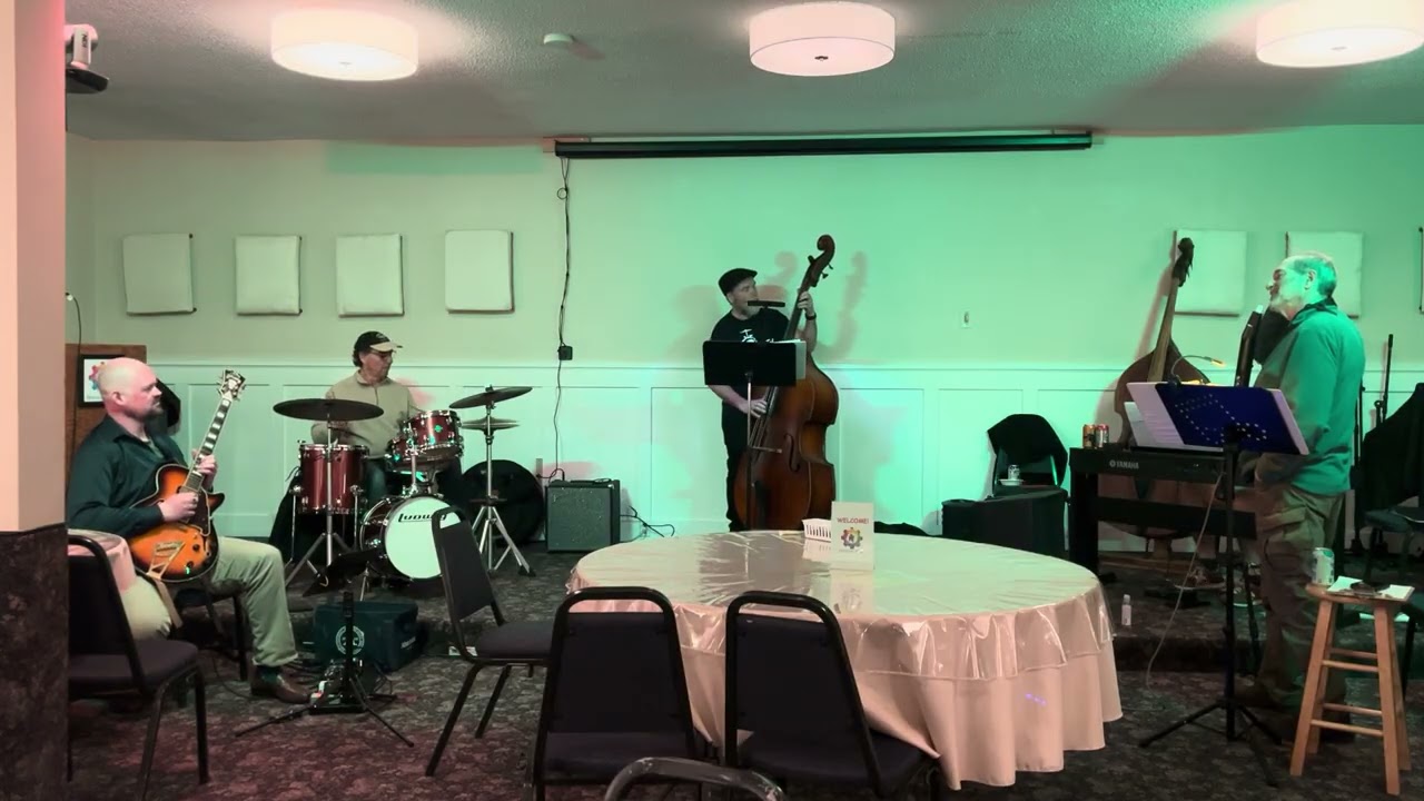 Cover song 🎶 Starving Oligarchs perform Take Five by The Dave Brubeck Quartet. Live at the Hub.