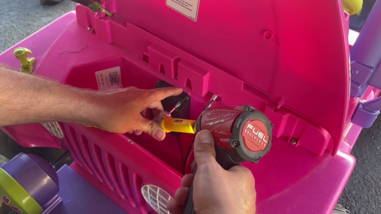 How to adapt power wheel to drill battery 18v Milwaukee or 20v dewalt