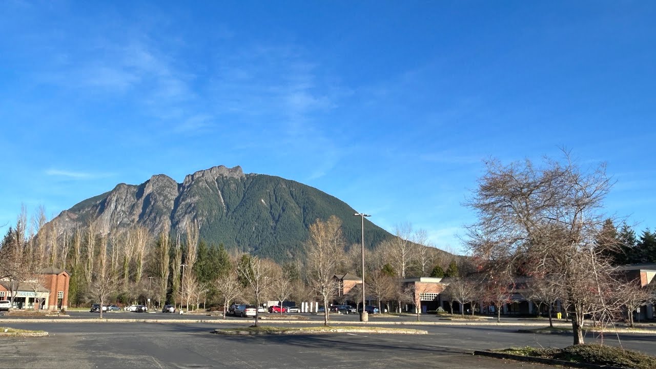 Hike to Little Si, North Bend, Washington | Forest hiking