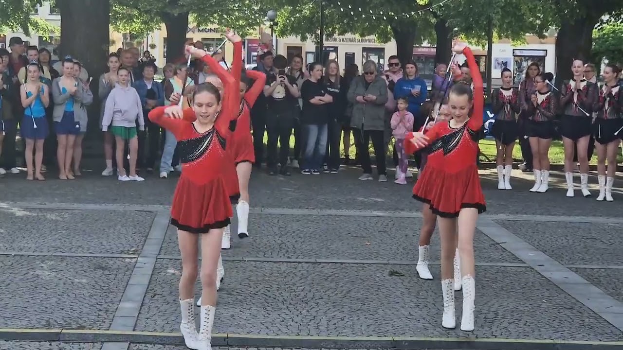 Mažoretky DDM Choceň Blue Admiral - Miniformace Junior, Čermákovo Vysoké Mýto, 20250524 173255