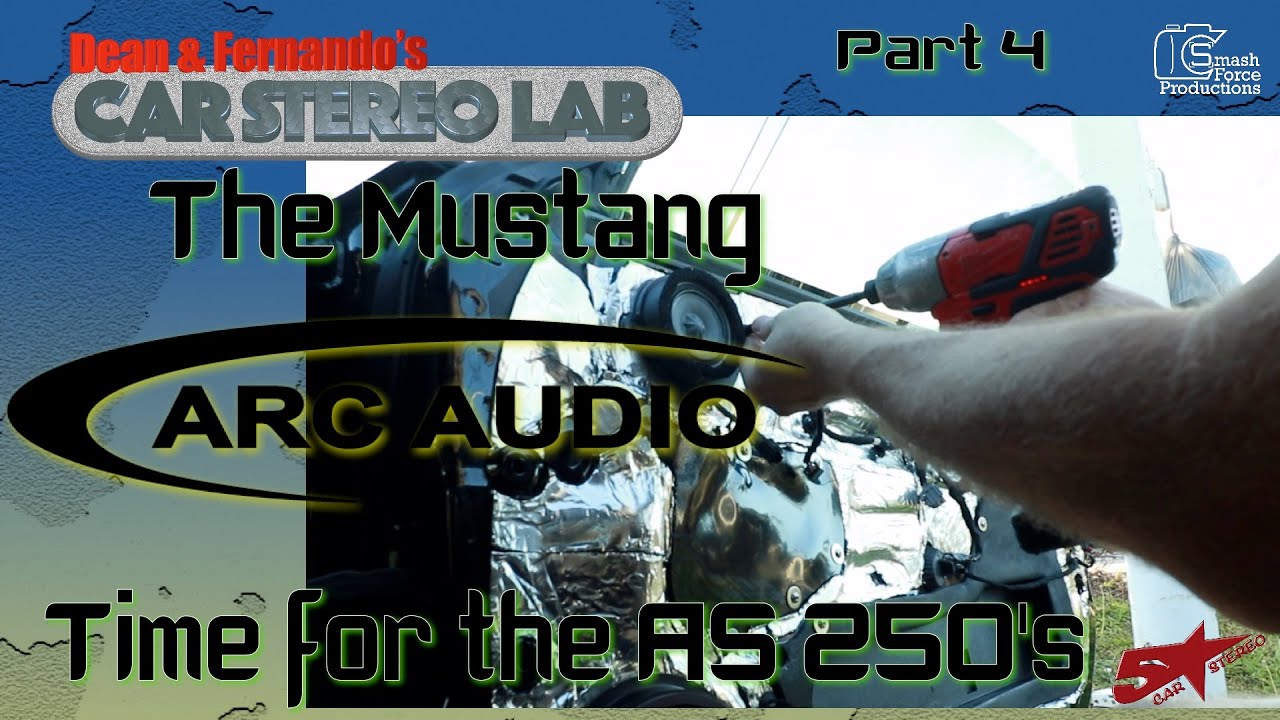 В Mustang Дина установлены среднечастотные динамики ARC AS 250 в Car Stereo Lab 4.