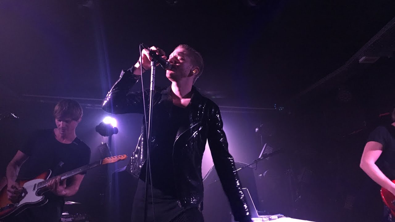 HUNGER - Bubbles & Gravity - Live in Hamburg - 05-03-17 - #InOurBonesTour w/ Against The Current